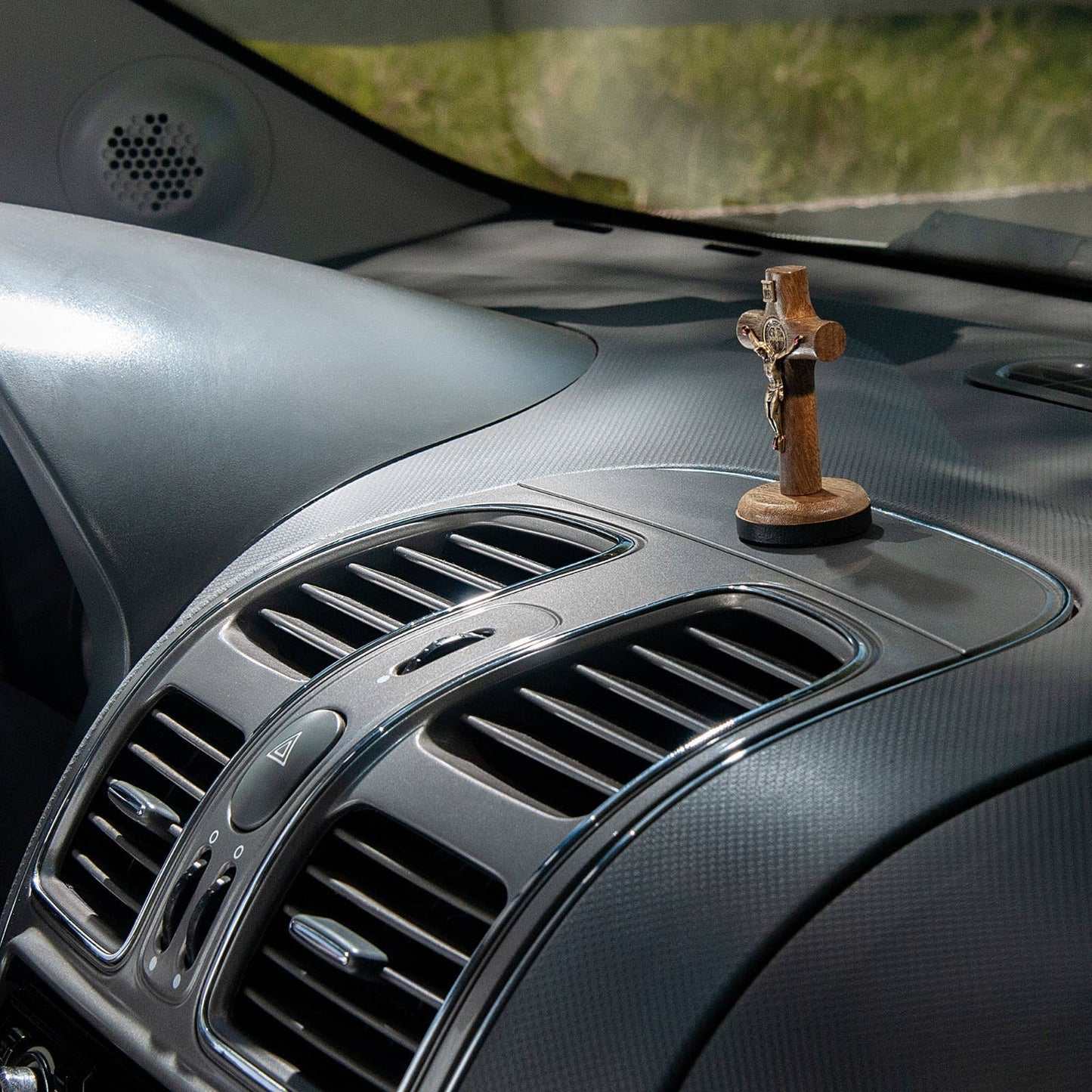 AUTO DEVOTIONAL: ST. BENEDICT WOODEN CROSS
