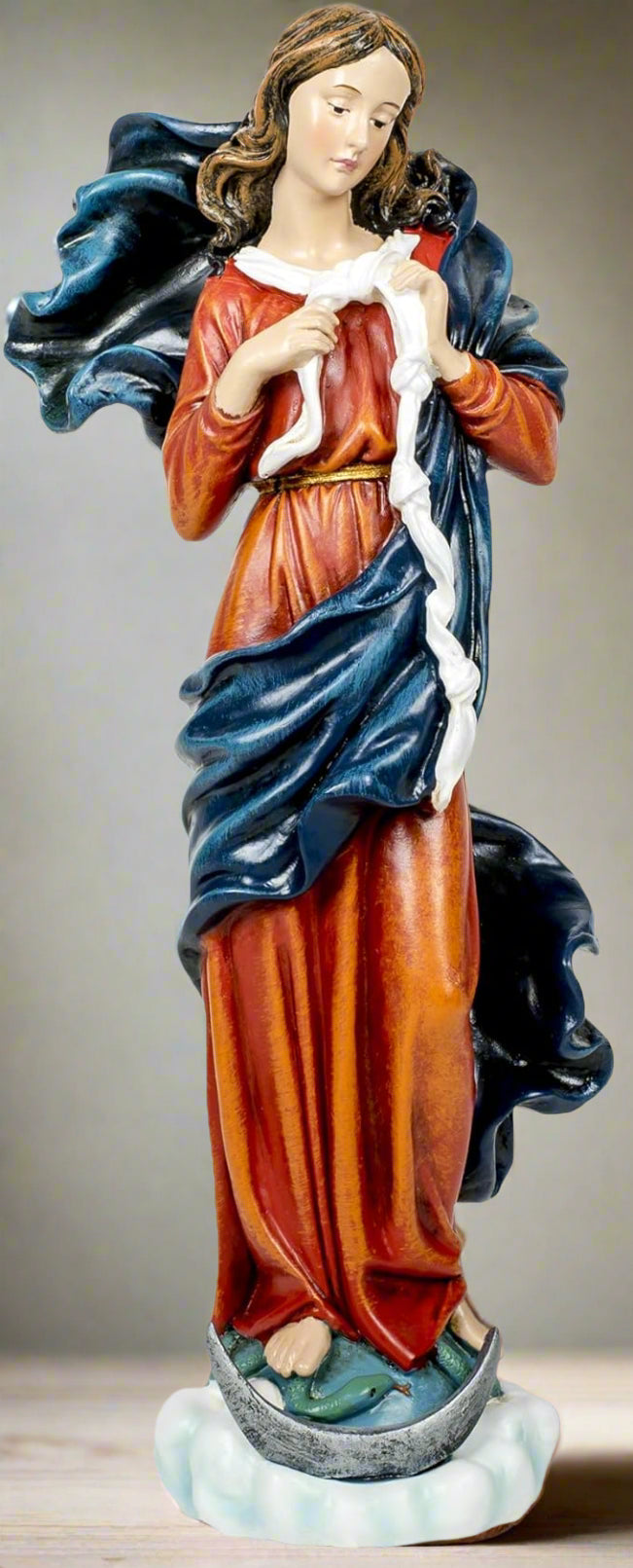 10" MARY UNDOER OF KNOTS FIGURE RENAISSANCE COLLECTION