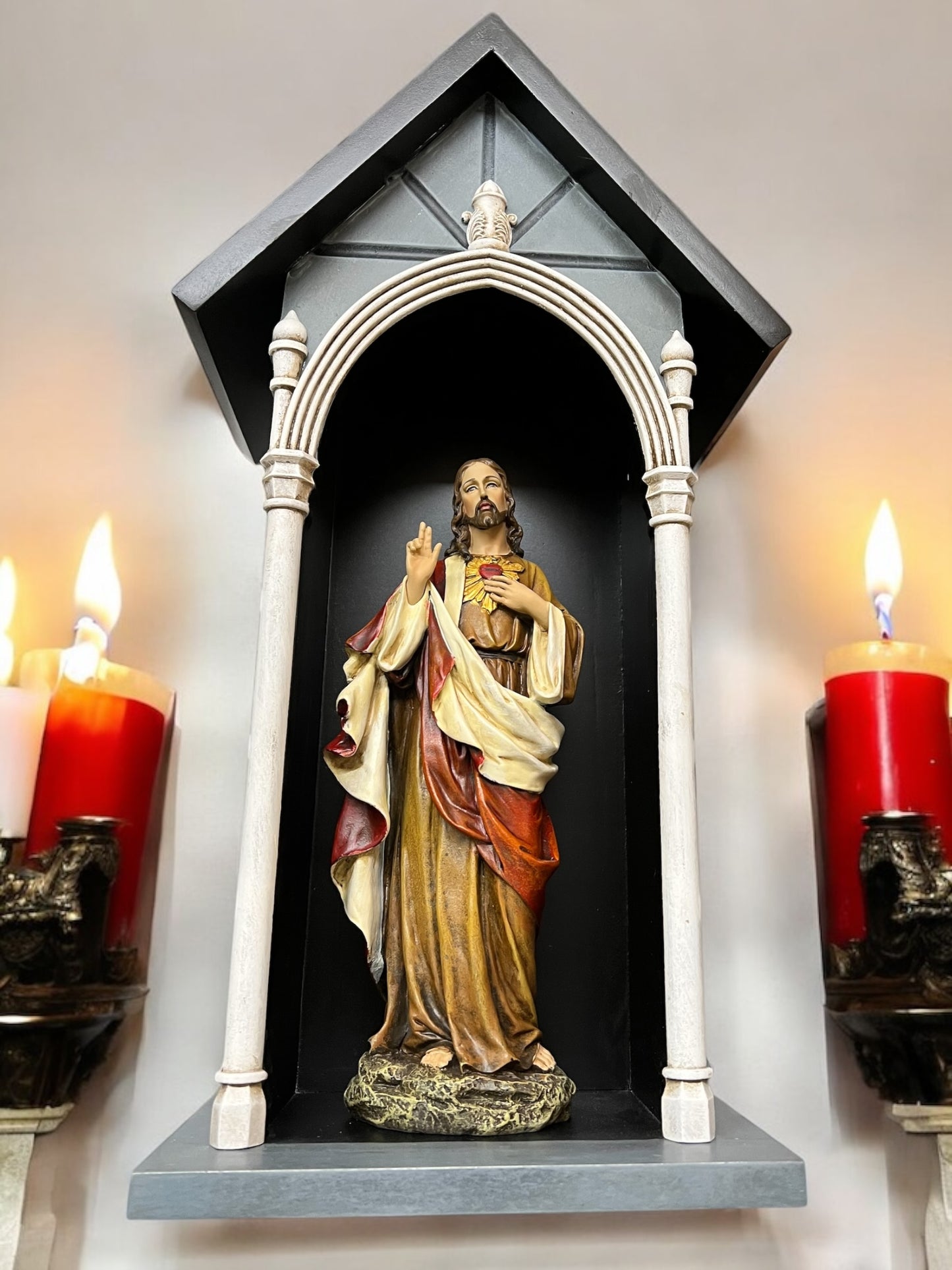 17" DECORATIVE DISPLAY -GROTTO STYLE
