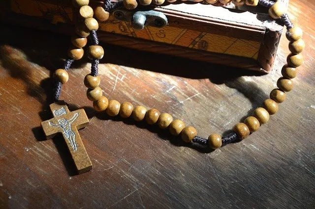 The Power of Prayer Beads: The Rosary and its Mysteries - Tiendita San Juditas