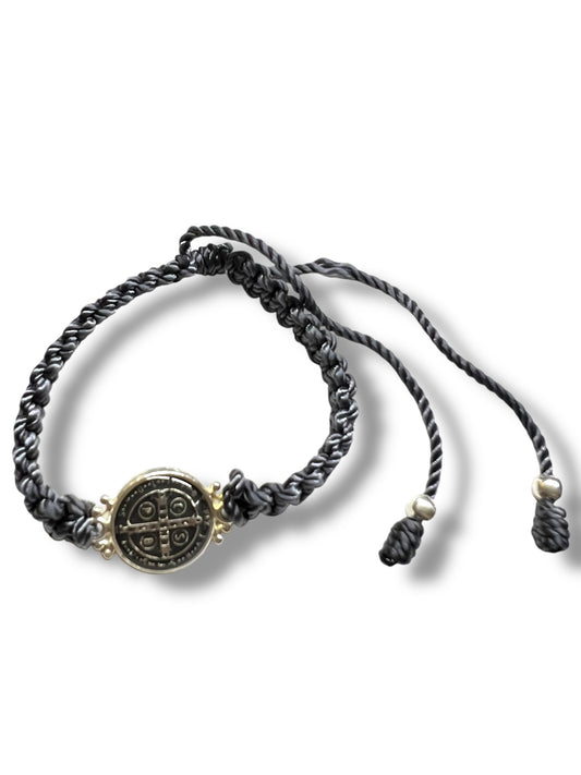 BRACELET: THREADED -ST. BENEDICT MEDAL