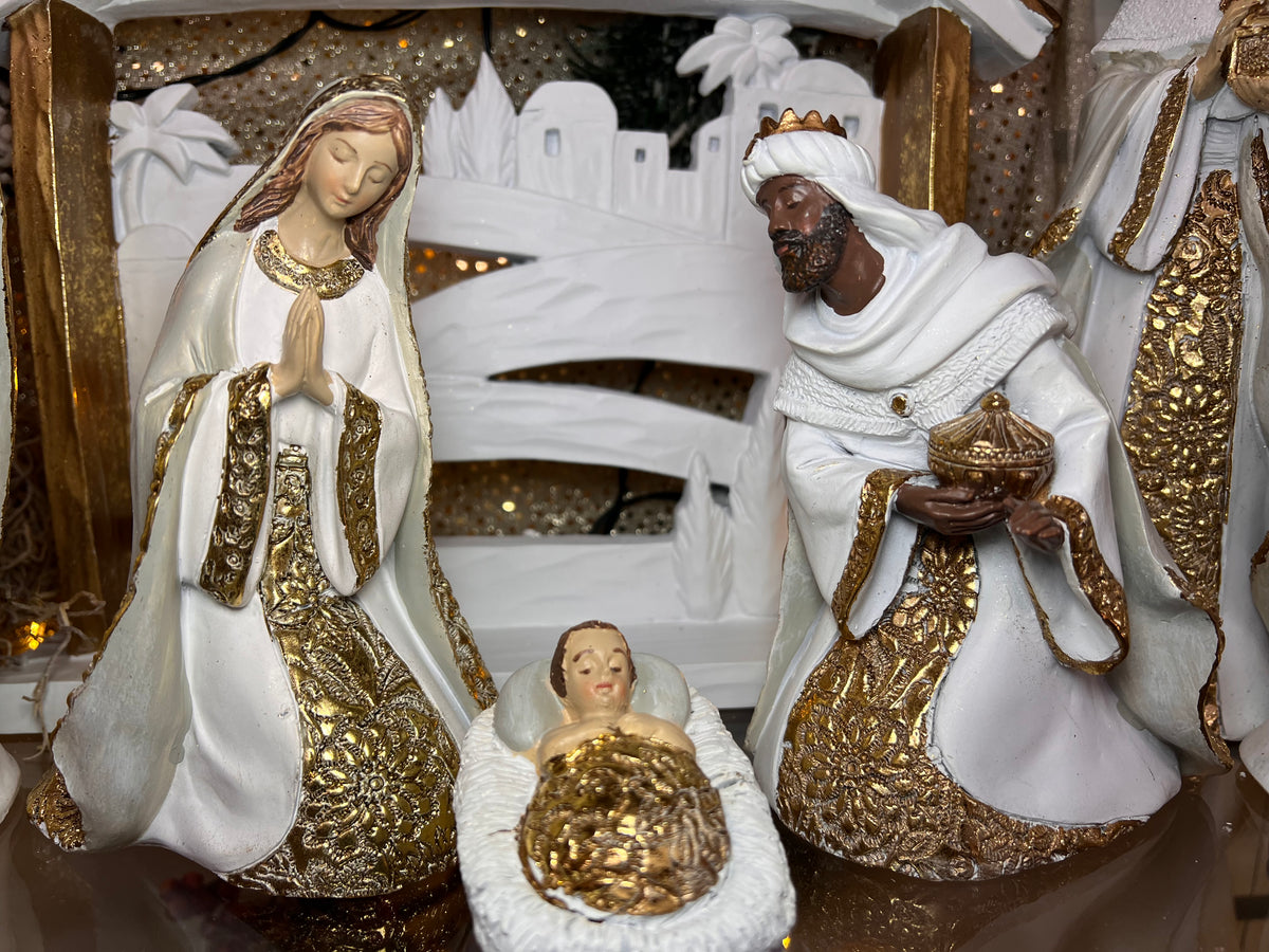 7-Pc Elegant Nativity Set W/ Gold Accents