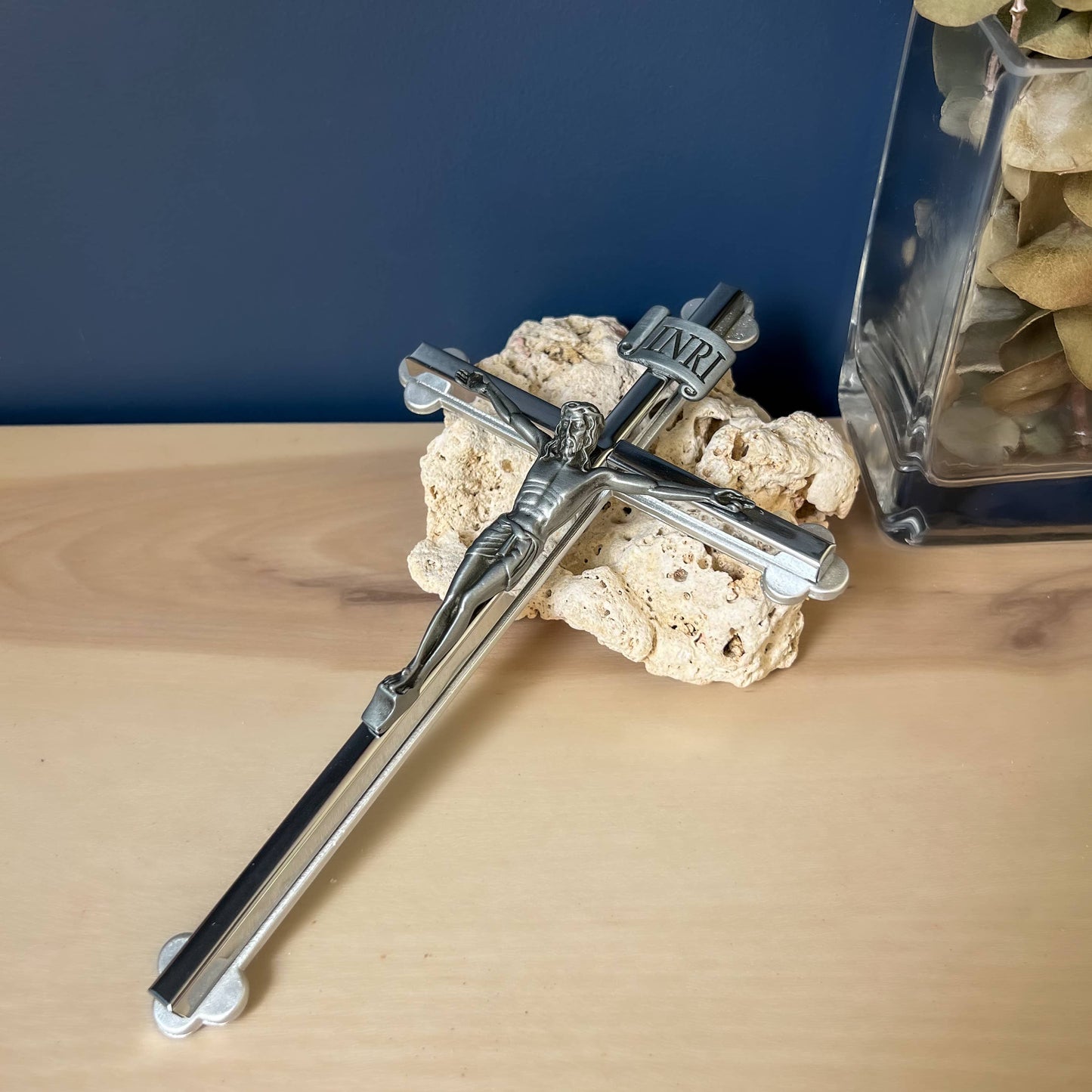 8" SUKVER FINISH WALL CRUCIFIX