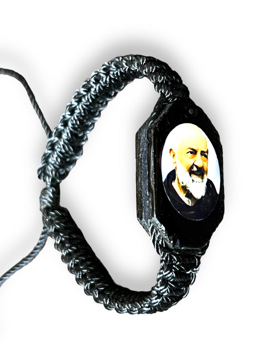 BRACELET: PADRE PIO -BLACK DOUBLE THREADED