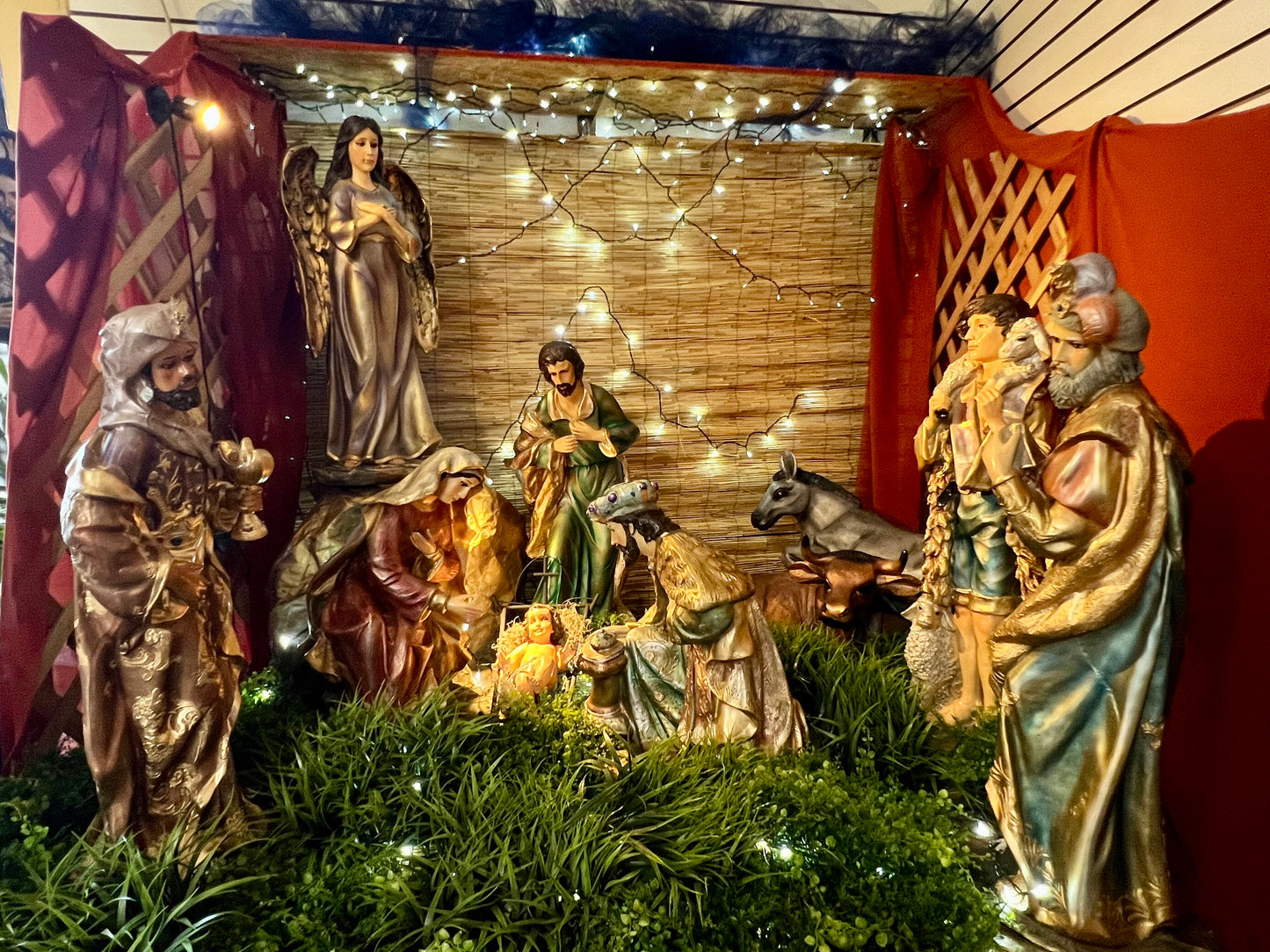 36" NATIVITY SET